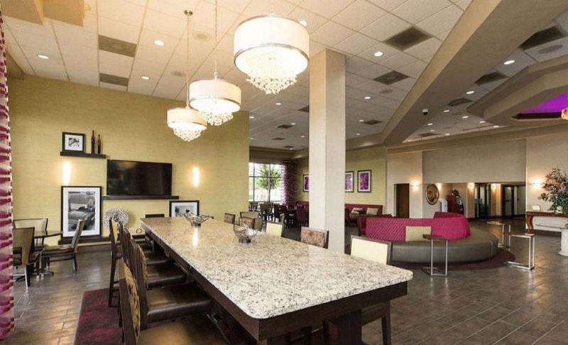 Ramada By Wyndham Orlando Florida Mall Hotel ภายนอก รูปภาพ